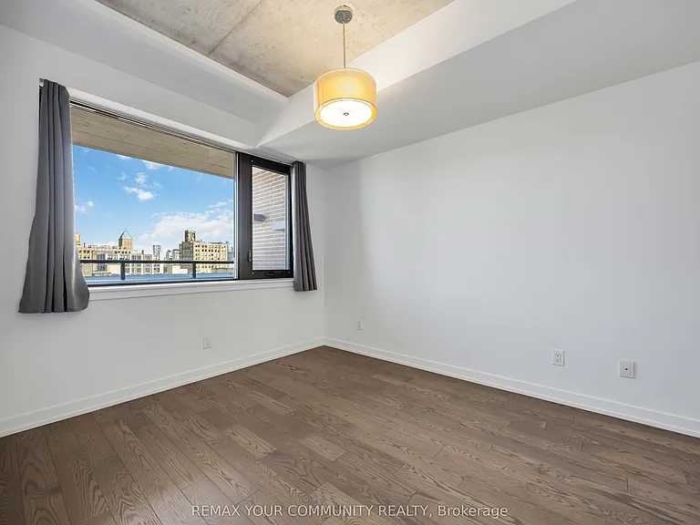 400 Wellington St W #1003 — Photo 22