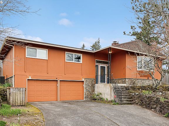 2nd image of 1203 SE Kibling Ave