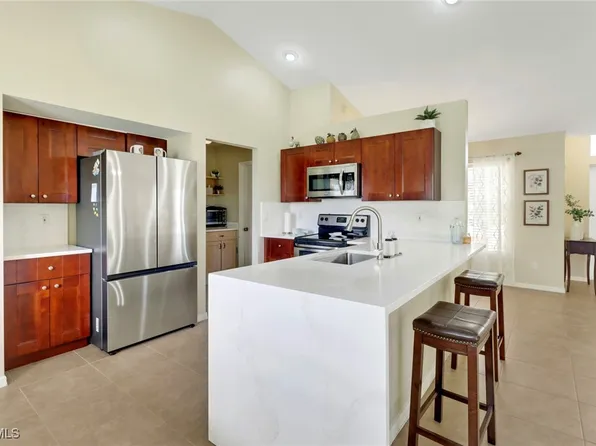2223 SW 16th Ter, Cape Coral, FL 33991