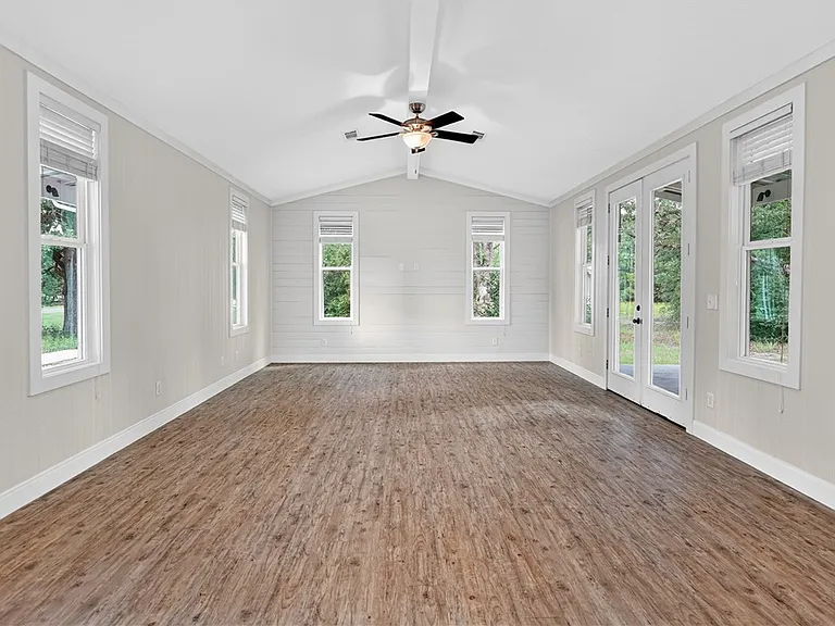 5440 Raymond Stotzer Pkwy — Photo 4