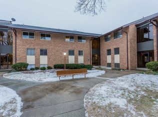 18728 Walkers Choice Rd #18728, Montgomery Village, MD 20886