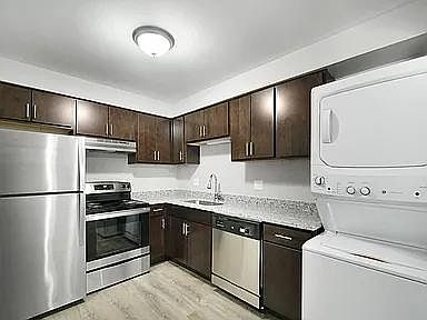 4th image of 441 N Washington St #A12