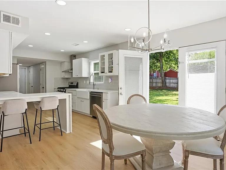 746 Joseph E Lowery Blvd SW — Photo 10
