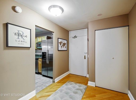 2nd image of 525 W Hawthorne Pl APT 2208