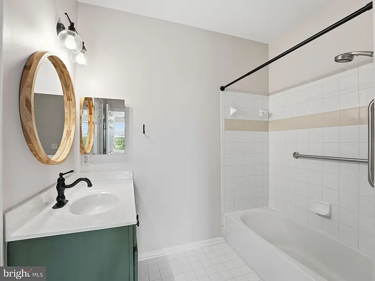2301 25th St S #4-301 — Photo 15