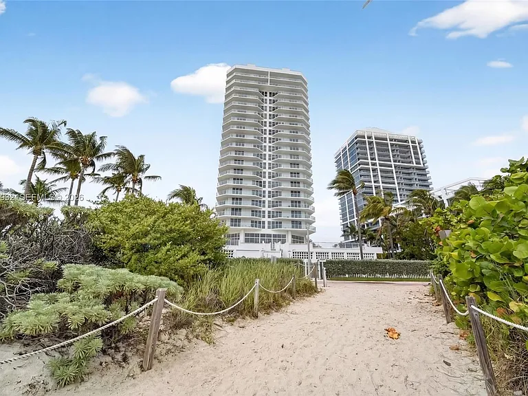 6767 Collins Ave #1609 — Photo 20