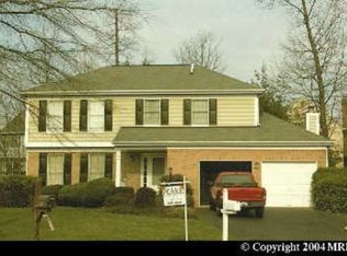 1436 Fishers Mill Ct, Herndon, VA 20170