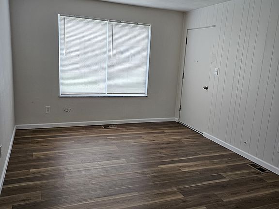 5th image of 2004 N 15th St APT B