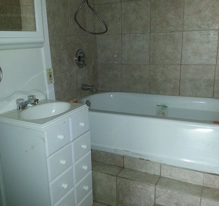2nd image of 13 Pine Grove Ln