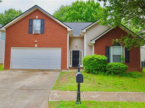 876 Ashton Oak Cir, Stone Mountain, GA 30083