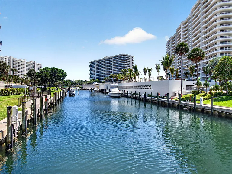4201 N Ocean Blvd #C307 — Photo 21