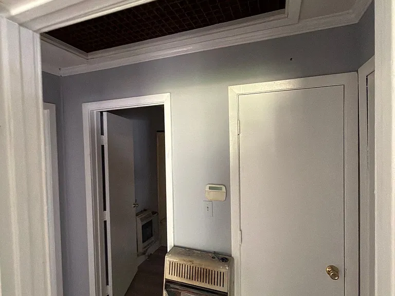 925 Oleander Ave — Photo 8