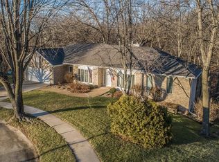 3016 Cedar Ridge Dr NE, Cedar Rapids, IA 52402
