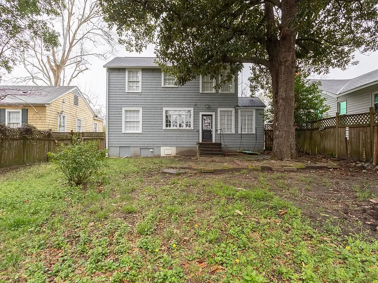 2041 Saint Charles Ave — Photo 16
