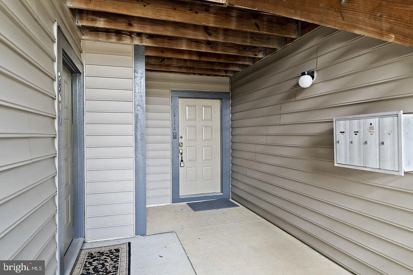 2 bed, 1182 sqft, $2,200 — Photo 2