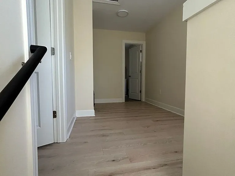 620 Addison Ave — Photo 11