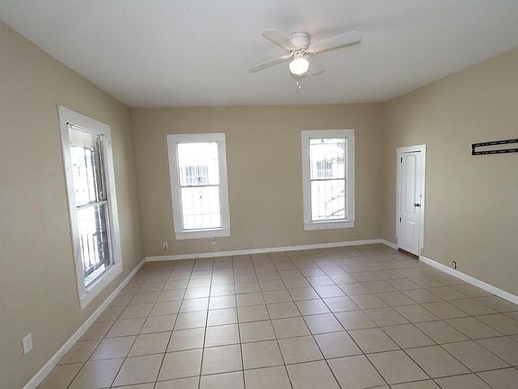 5th image of 1000 E Hattie St