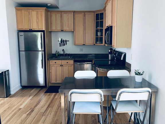 4th image of 800 E 18th Ave APT 207