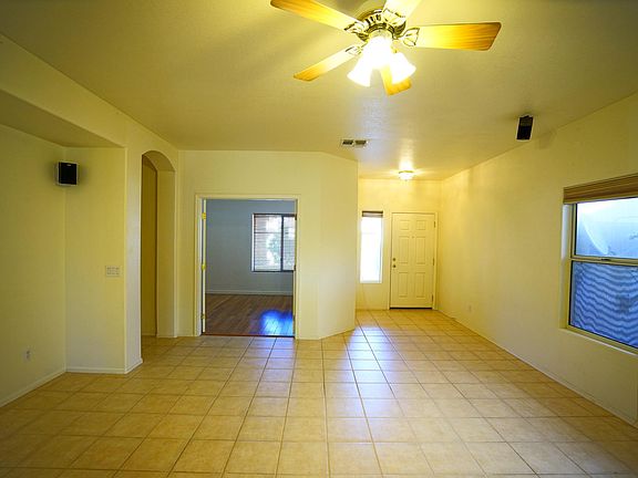 3rd image of 14313 W Fairmount Ave