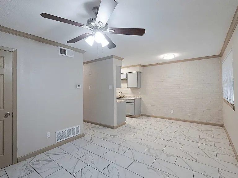 Ambassador Apartments — Photo 43