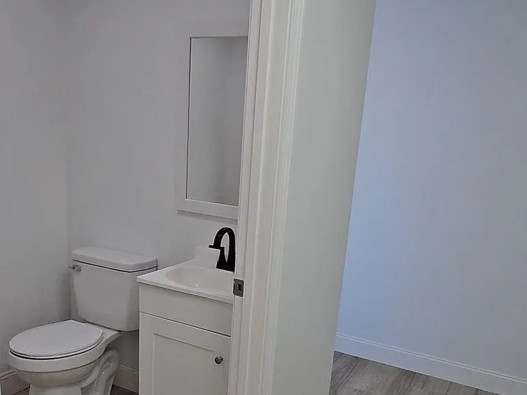 232 Main St #207 — Photo 6
