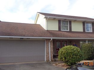 1369 Gilchrist Rd, Vandergrift, PA 15690