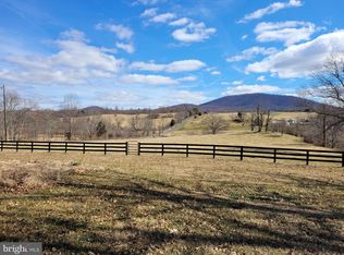 11515 Hume Rd, Hume, VA 22639