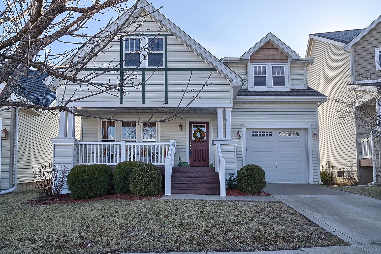 217 Montclair Tower Dr photo 1