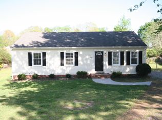 12200 McKenna Cir, Midlothian, VA 23112