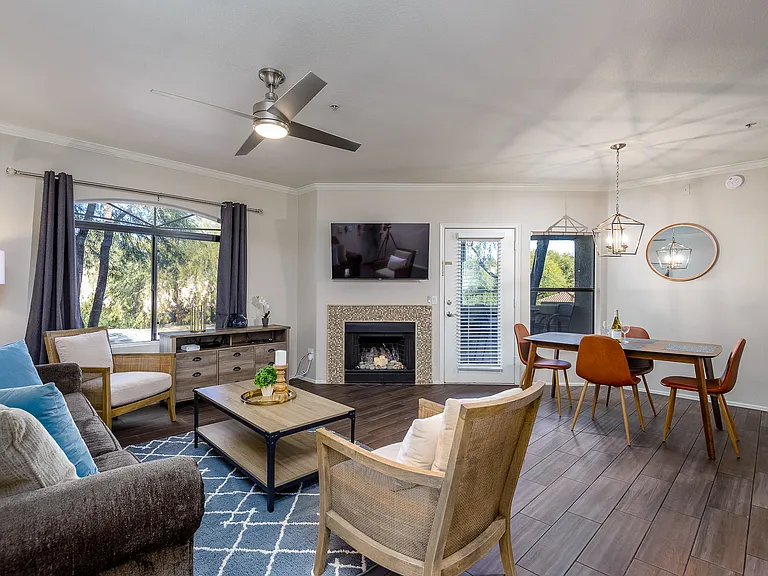 15095 N Thompson Peak Pkwy #2114 — Photo 3