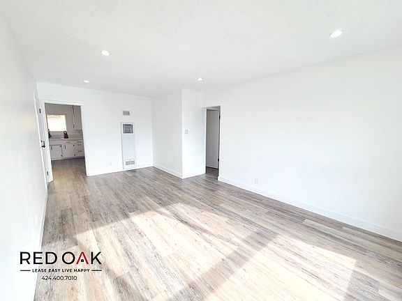 5th image of 126 N Catalina St APT 6