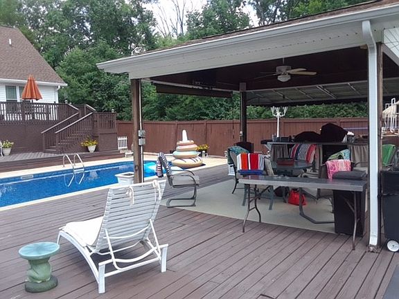 4th image of 3302 Westside Country Dr