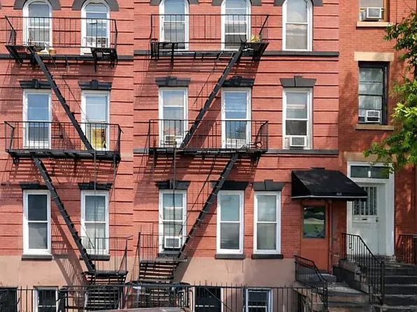 363 59th St APT 1, Brooklyn, NY 11220