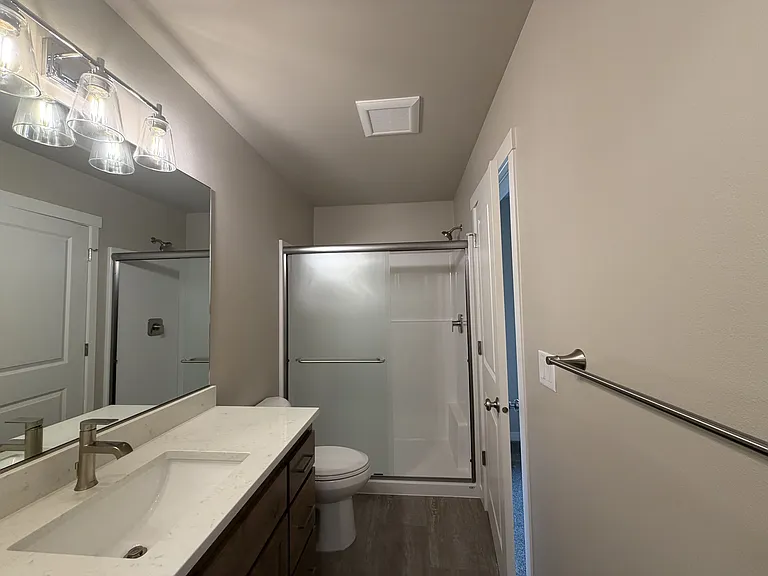 4035 Filbert St NE — Photo 31