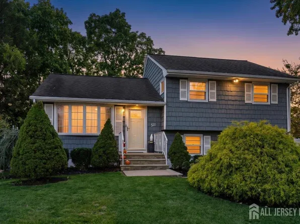 511 Decatur Ave, Middlesex, NJ 08846