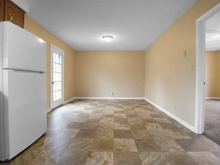 1253 Cottonwood Dr — Photo 8