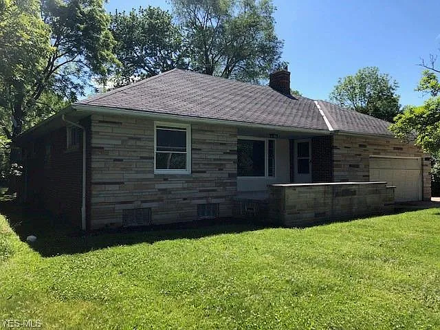183 Richmond Rd photo 1