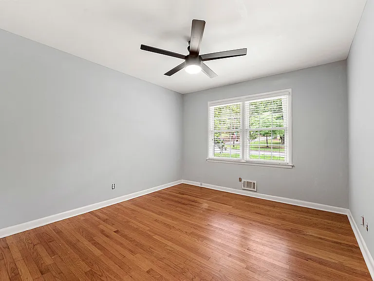 2895 Shelly Dr SW — Photo 13