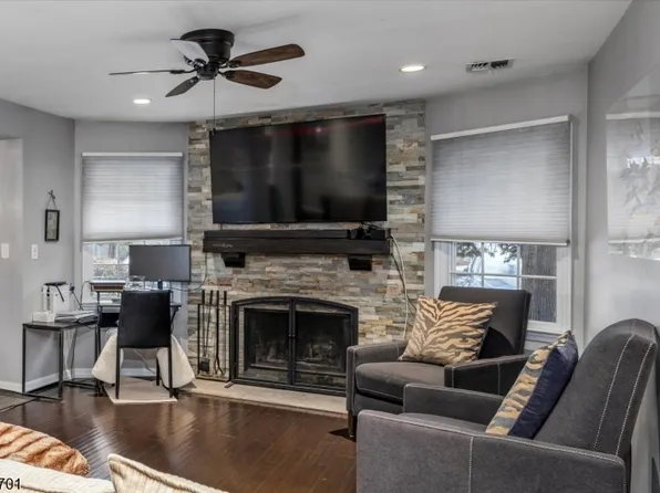 89 Quartz Ln, Paterson City, NJ 07501