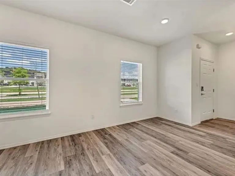 766 S Amarillo Ave — Photo 13