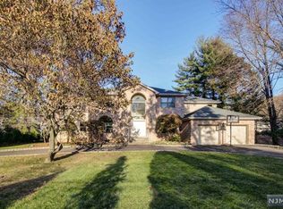 59 Bliss Ave, Tenafly, NJ 07670