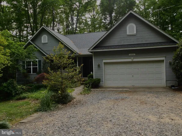 10631 Eisenhower Dr, King George, VA 22485