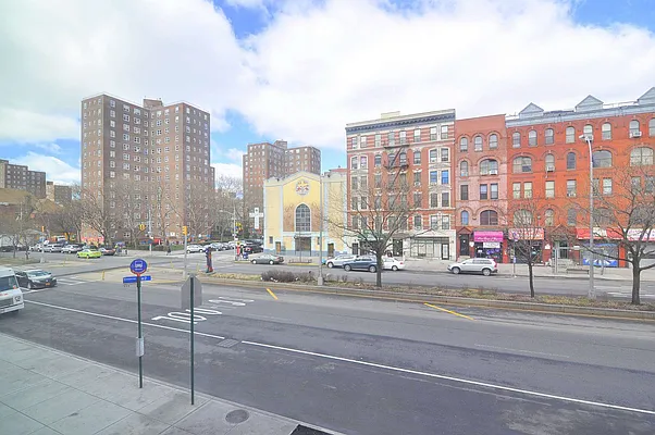 Rented by Nest Seekers International | media 28