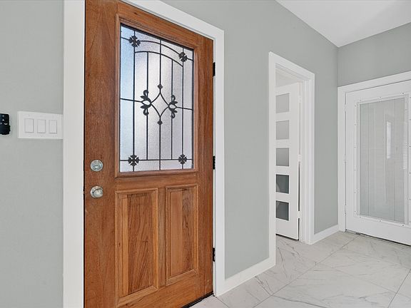 4th image of 3202 Lowland Dr