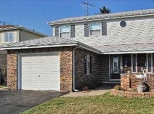 1406 S Linneman Rd, Mount Prospect, IL 60056