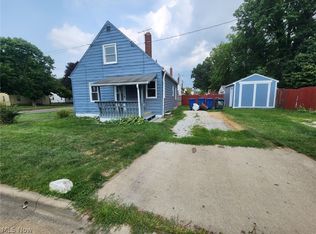 922 E Archwood Ave, Akron, OH 44306