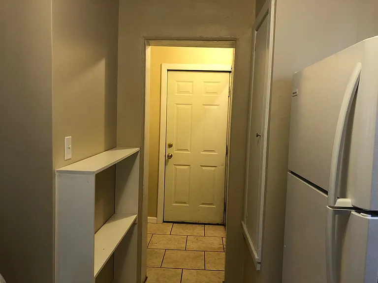 1643 E Abriendo Ave — Photo 6