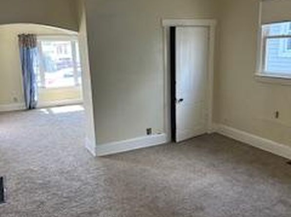836 Adams Ave