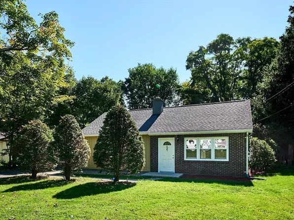 297 Hatfield St, Northampton, MA 01060