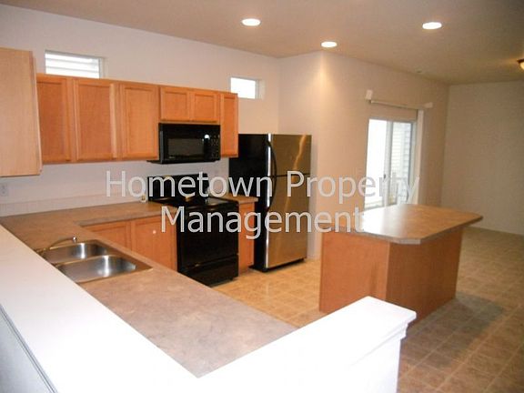 2nd image of 4211 McKinley St NE
